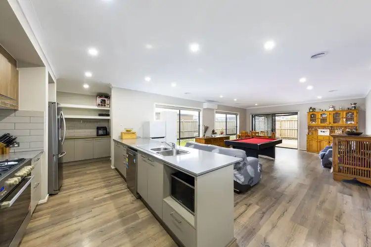 Sixth view of Homely house listing, 15 Cinnamon Street, Drouin VIC 3818