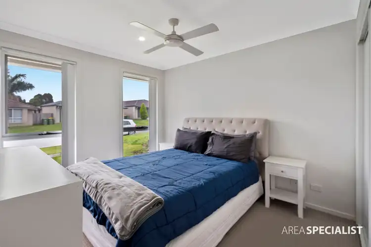 Fifth view of Homely house listing, 1/74 McLachlan Circuit, Willow Vale QLD 4209