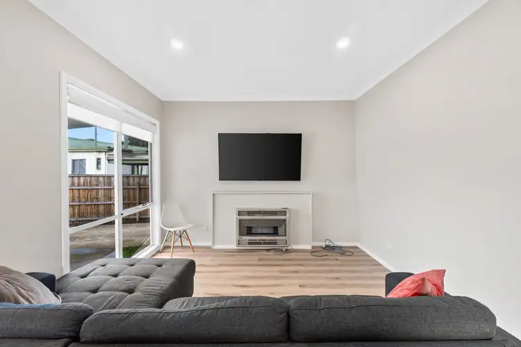 Fifth view of Homely house listing, 2 Simpson Court, Traralgon VIC 3844