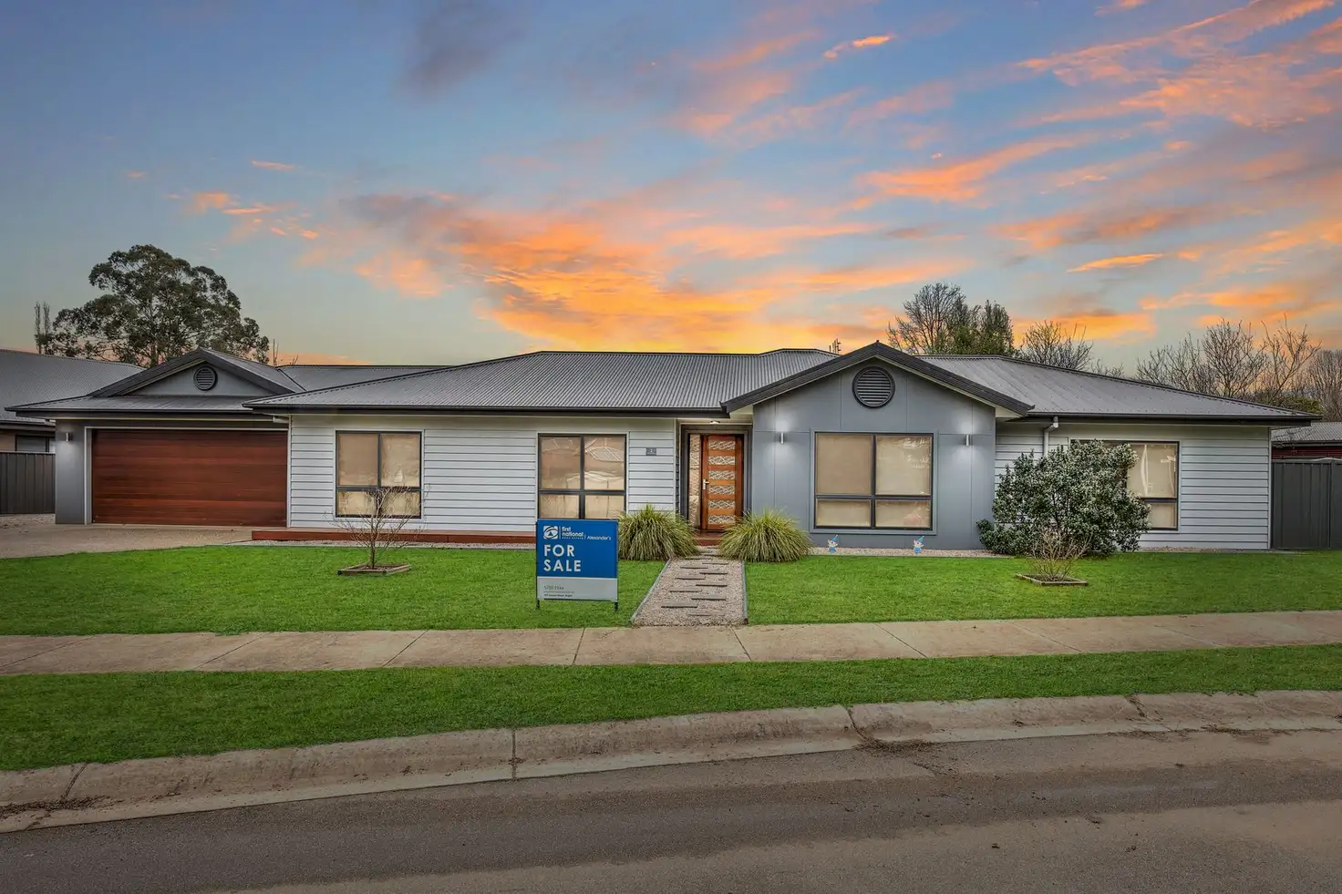 Main view of Homely house listing, 2 Monash Drive, Porepunkah VIC 3740