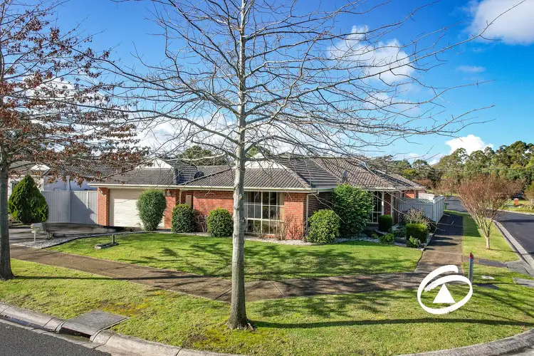 Second view of Homely house listing, 33 Oaklands Way, Pakenham VIC 3810