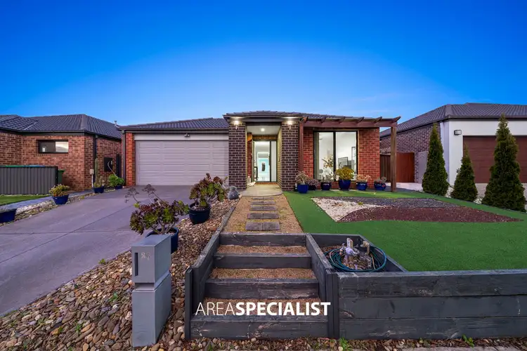 26 Merritt Avenue, Cranbourne West VIC 3977