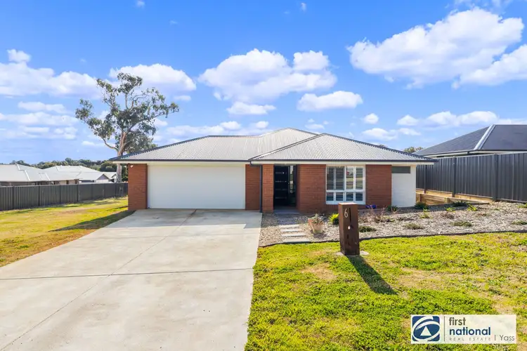 6 Blacket Place, Yass NSW 2582