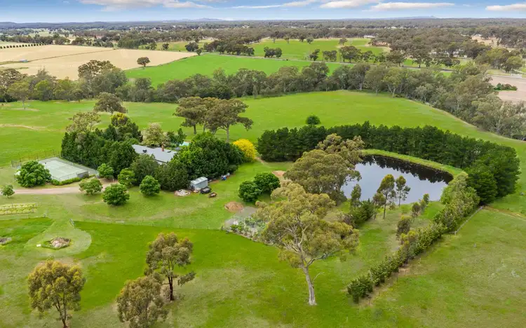 400 Sinclairs Road, Strathfieldsaye VIC 3551