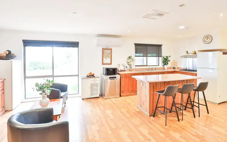 Fifth view of Homely house listing, 37 Maple Avenue, Koorlong VIC 3501