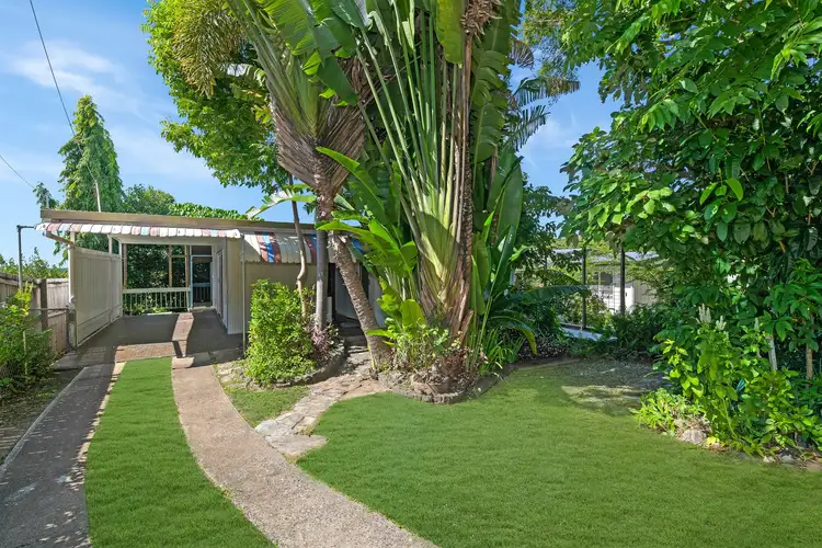 8 Sexton Street, Aeroglen QLD 4870
