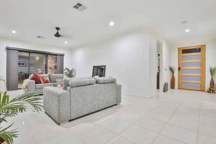Sixth view of Homely house listing, 10 Henrys Run Drive, Mildura VIC 3500