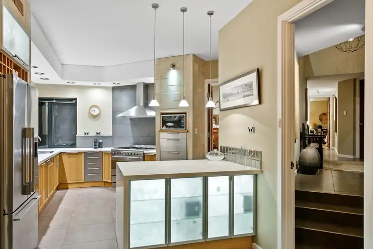 Sixth view of Homely house listing, 15 Queenscliff Court, Kallaroo WA 6025