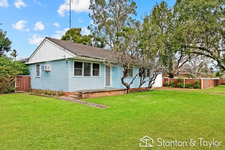 10 Emily Avenue, Emu Plains NSW 2750
