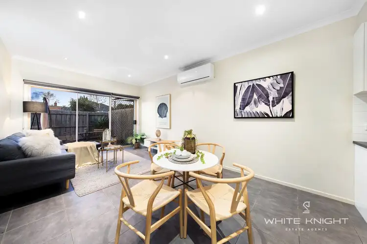 Fourth view of Homely unit listing, 2/12 Henry Street, St Albans VIC 3021