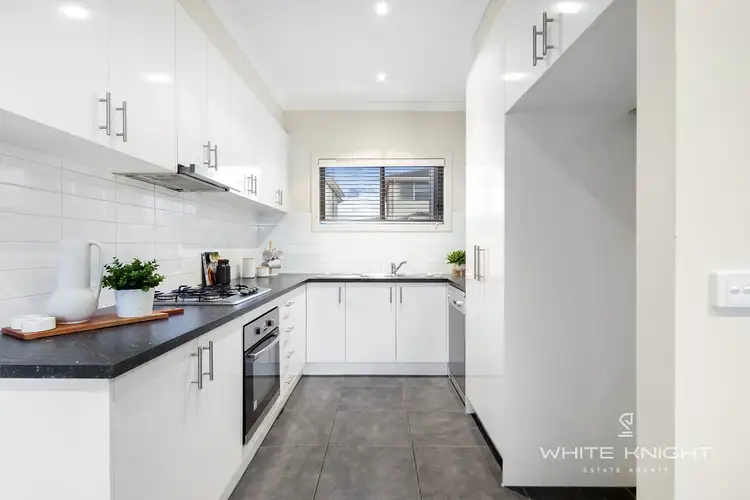 Sixth view of Homely unit listing, 2/12 Henry Street, St Albans VIC 3021
