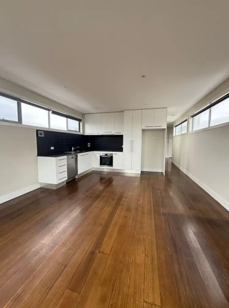 18a Hampton Road, Essendon VIC 3040