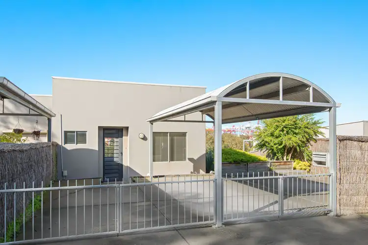 10 Levien Lane, Footscray VIC 3011