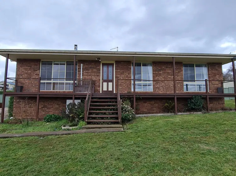 6 East Goderich Street,, Deloraine TAS 7304