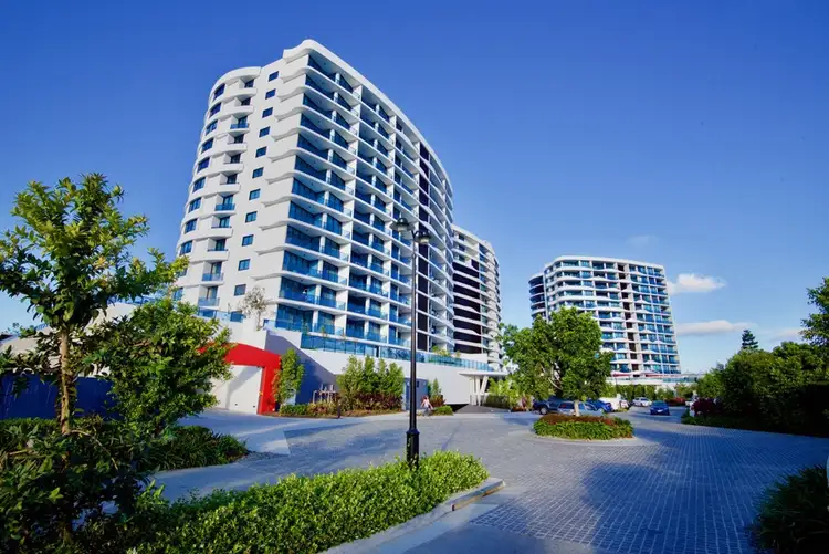 Main view of Homely unit listing, 4211/5 Harbour Side Court, Biggera Waters QLD 4216