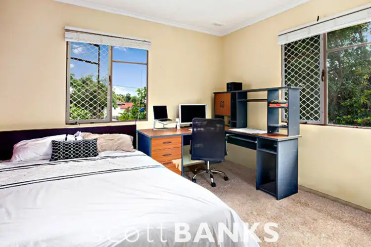 Fourth view of Homely house listing, 1/24 Jindabyne Avenue, Chadstone VIC 3148