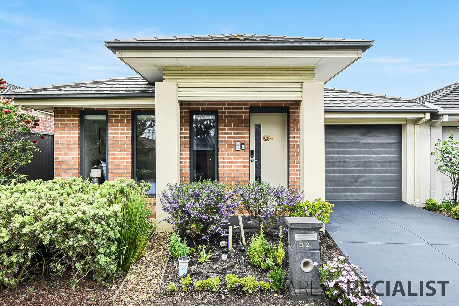Main view of Homely house listing, 32 Jupiter Crescent, Cranbourne West VIC 3977