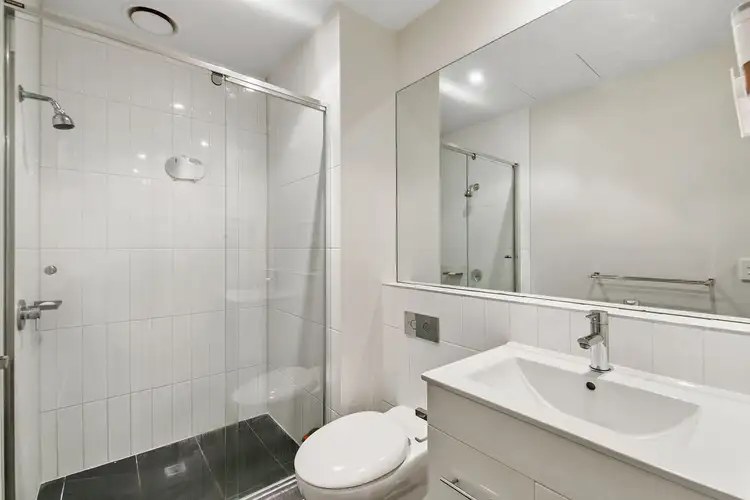 Sixth view of Homely apartment listing, 5/60 Keilor Road, Essendon VIC 3040