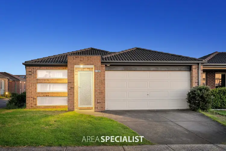 2/107-109 Breens Road, Cranbourne West VIC 3977