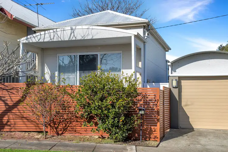 17 Margaret Street, Tighes Hill NSW 2297