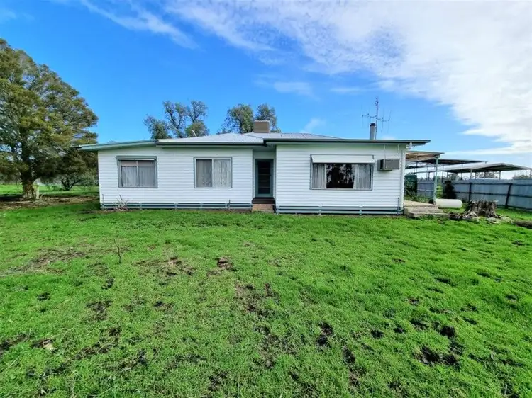 13 Flowerday Lane, Murrabit West VIC 3579