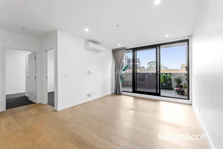 Fifth view of Homely apartment listing, 10/5 Sovereign Point Court, Doncaster VIC 3108