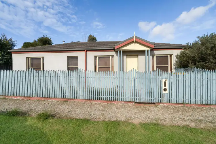 1/27 Little Breen Street, Quarry Hill VIC 3550