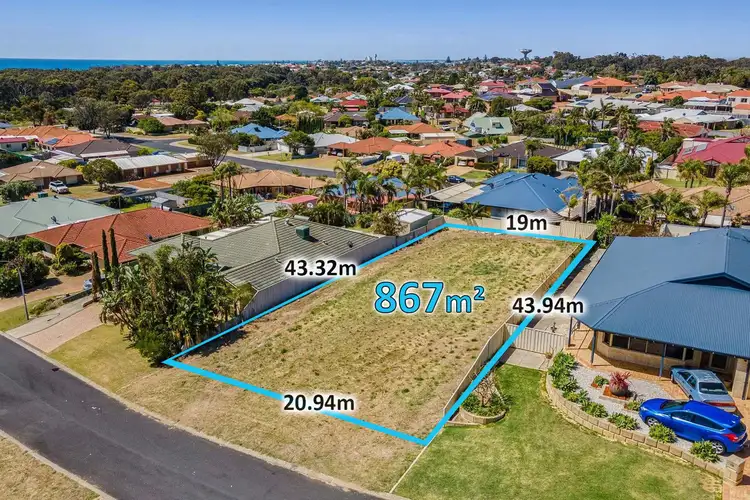 11 Dryandra Place, Halls Head WA 6210