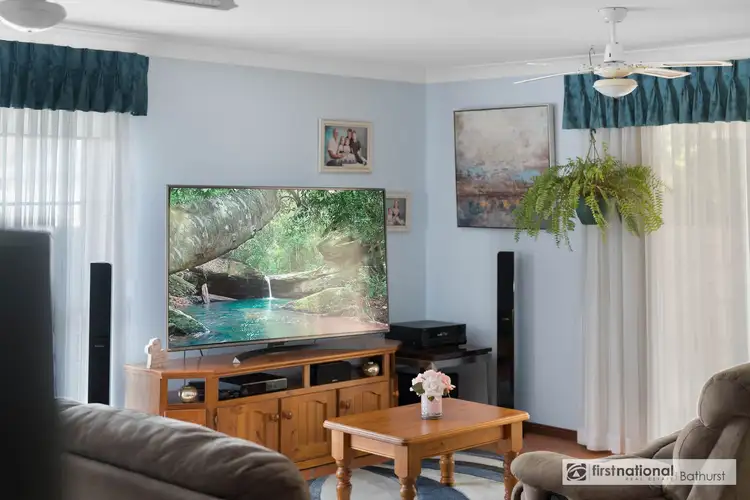 Sixth view of Homely house listing, 8 Dees Close, Gormans Hill NSW 2795