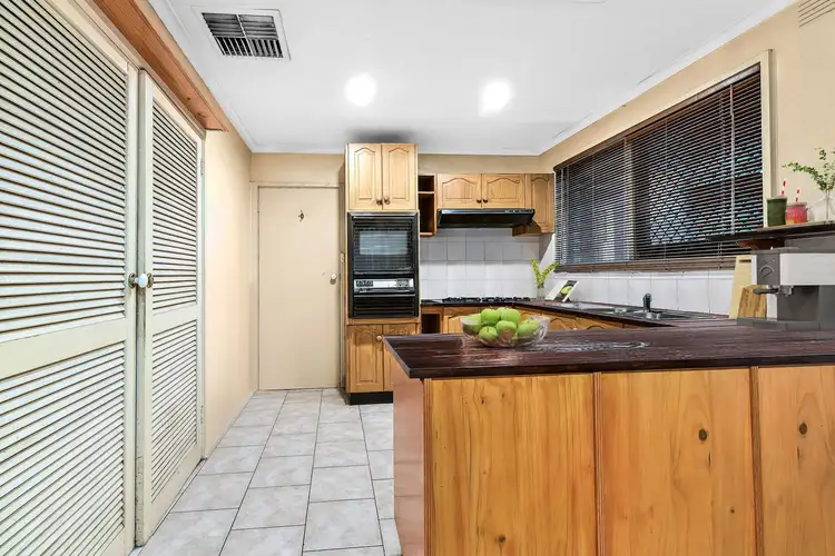 Fifth view of Homely house listing, 11 Vistula Court, Springvale South VIC 3172