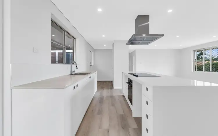 Sixth view of Homely house listing, 8 Viveash Way, Bulgarra WA 6714