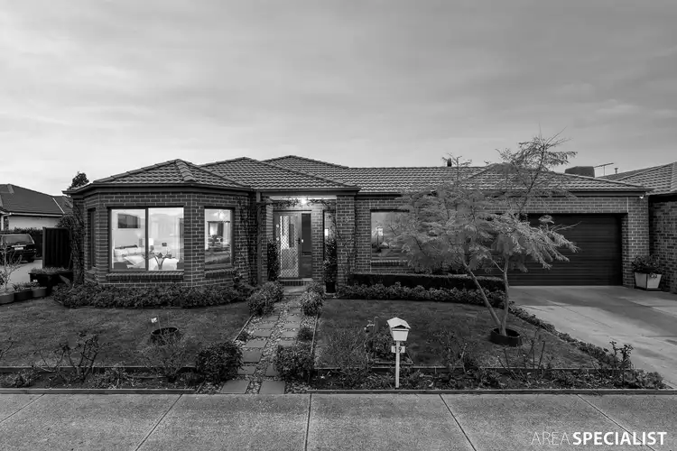 19 Lambertia Crescent, Manor Lakes VIC 3024