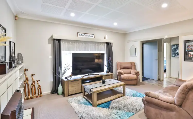 Second view of Homely house listing, 92 Hawthorn Grove, Mildura VIC 3500