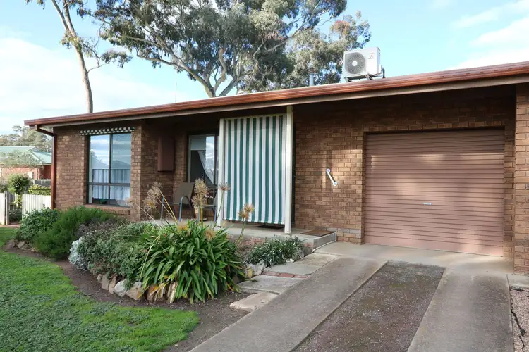 1/4 Harkness Street, Maryborough VIC 3465
