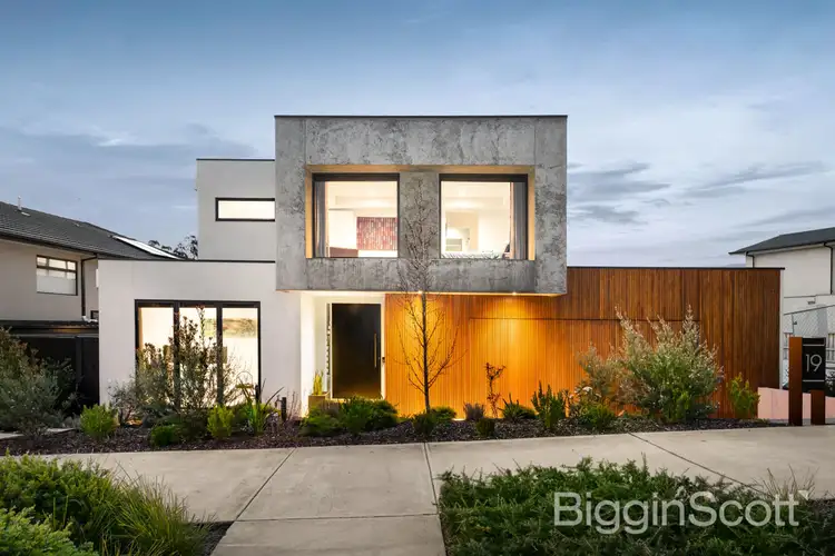 19 Heritage Boulevard, Doncaster VIC 3108