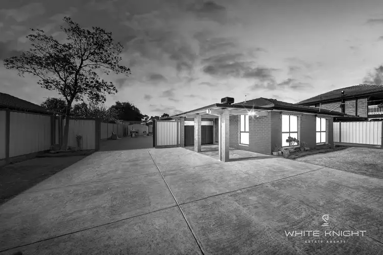 4 Westcott Parade, Rockbank VIC 3335