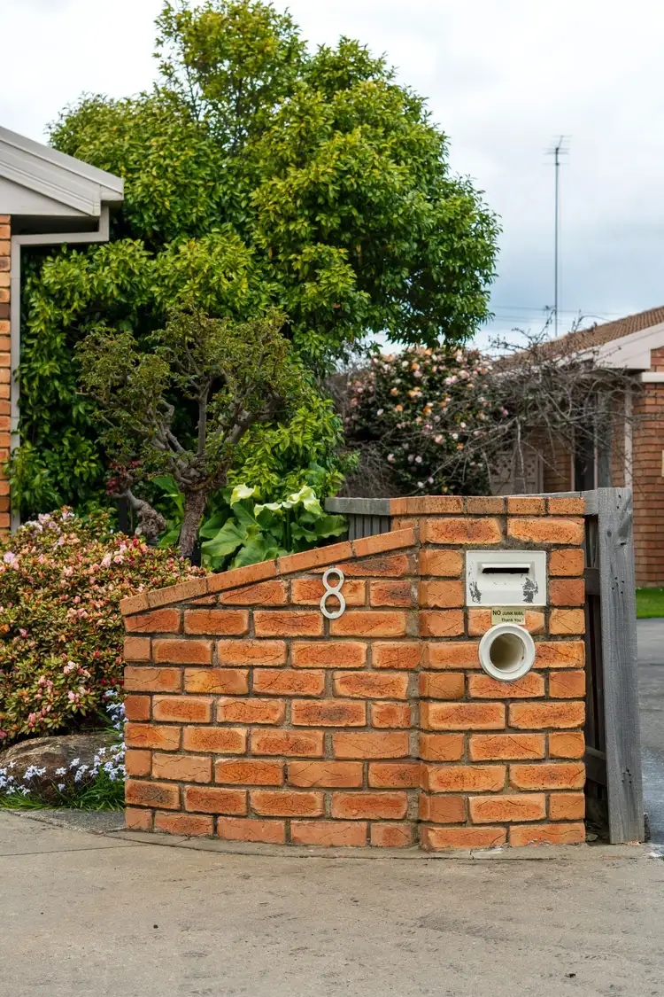 Fifth view of Homely house listing, 8 Emerald Court, Traralgon VIC 3844