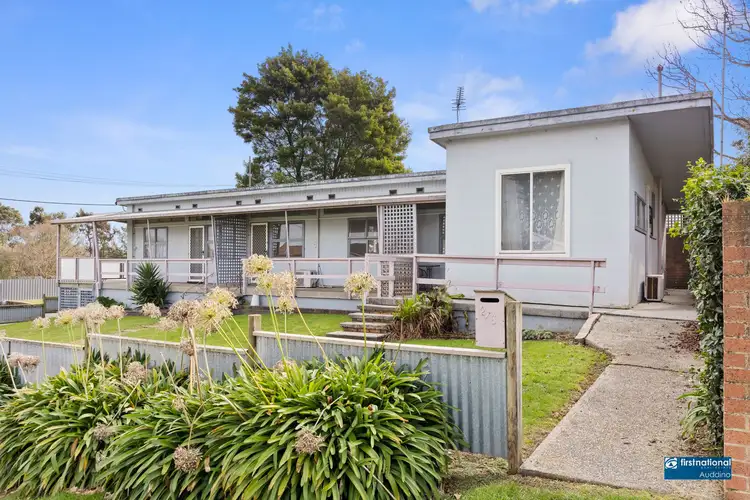 Main view of Homely unit listing, 2-4/6 Waugh Avenue, Korumburra VIC 3950
