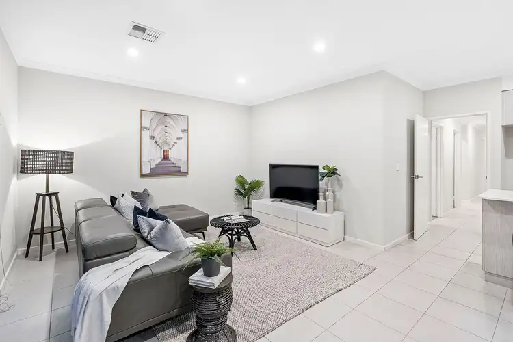 Fifth view of Homely house listing, 8 Aquila Loop, Piara Waters WA 6112