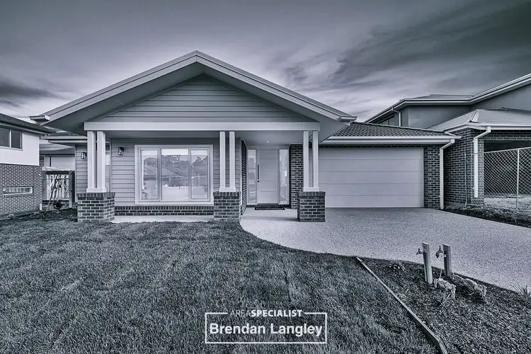 3 Phar Lap Avenue, Officer VIC 3809