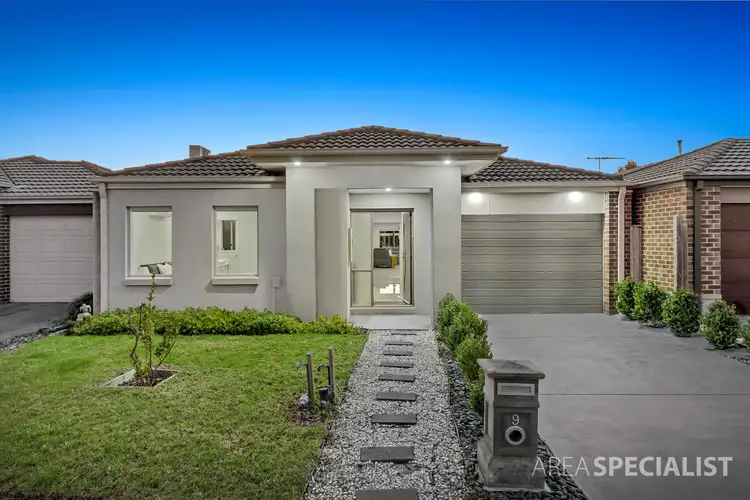 9 Stanford Street, Cranbourne West VIC 3977