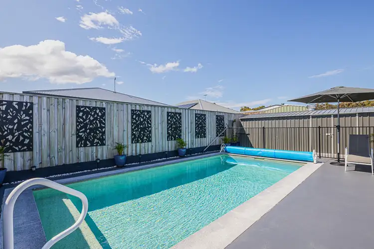 18 Glenbrook Street, Ningi QLD 4511
