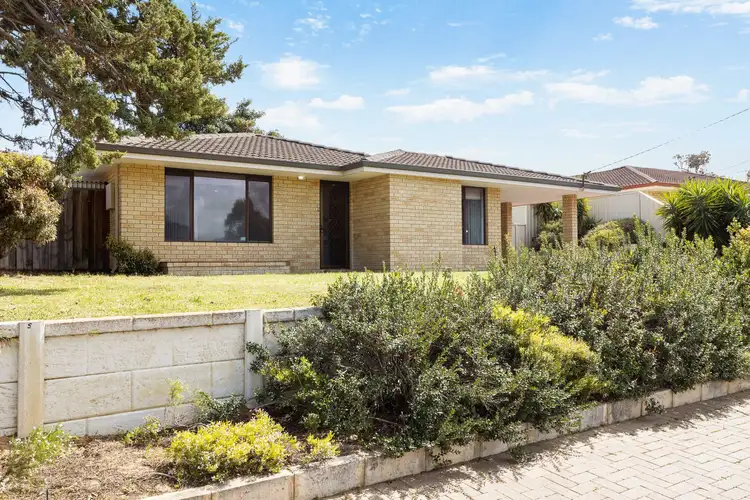 12 Berkshire Drive, Beldon WA 6027