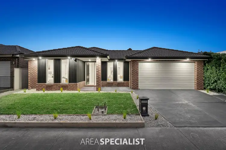 Main view of Homely house listing, 19 Edenbrook Circuit, Pakenham VIC 3810