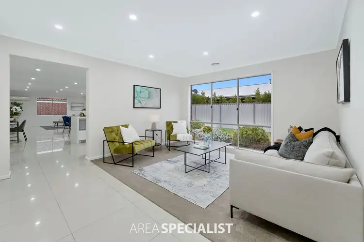 Fifth view of Homely house listing, 19 Edenbrook Circuit, Pakenham VIC 3810