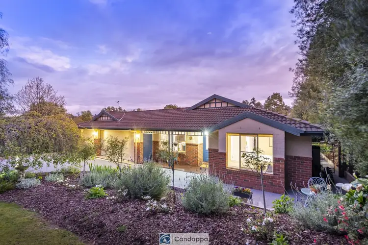24 Robin Hood Way, Drouin VIC 3818