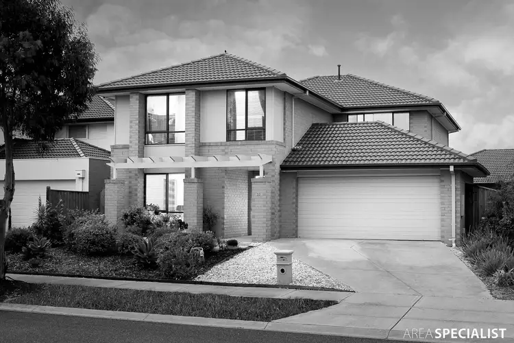 22 Oysterbay Chase, Sanctuary Lakes VIC 3030