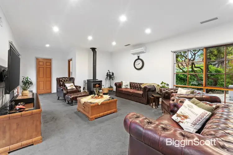 Sixth view of Homely house listing, 2 Swansfield Court, Warrandyte VIC 3113