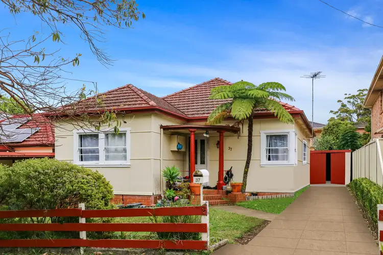 37 Warraba Street, Hurstville NSW 2220