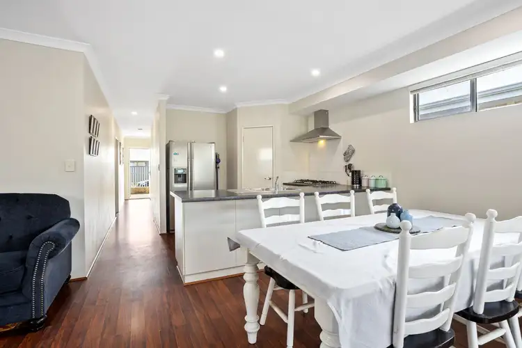4 Fawn Way, Eglinton WA 6034